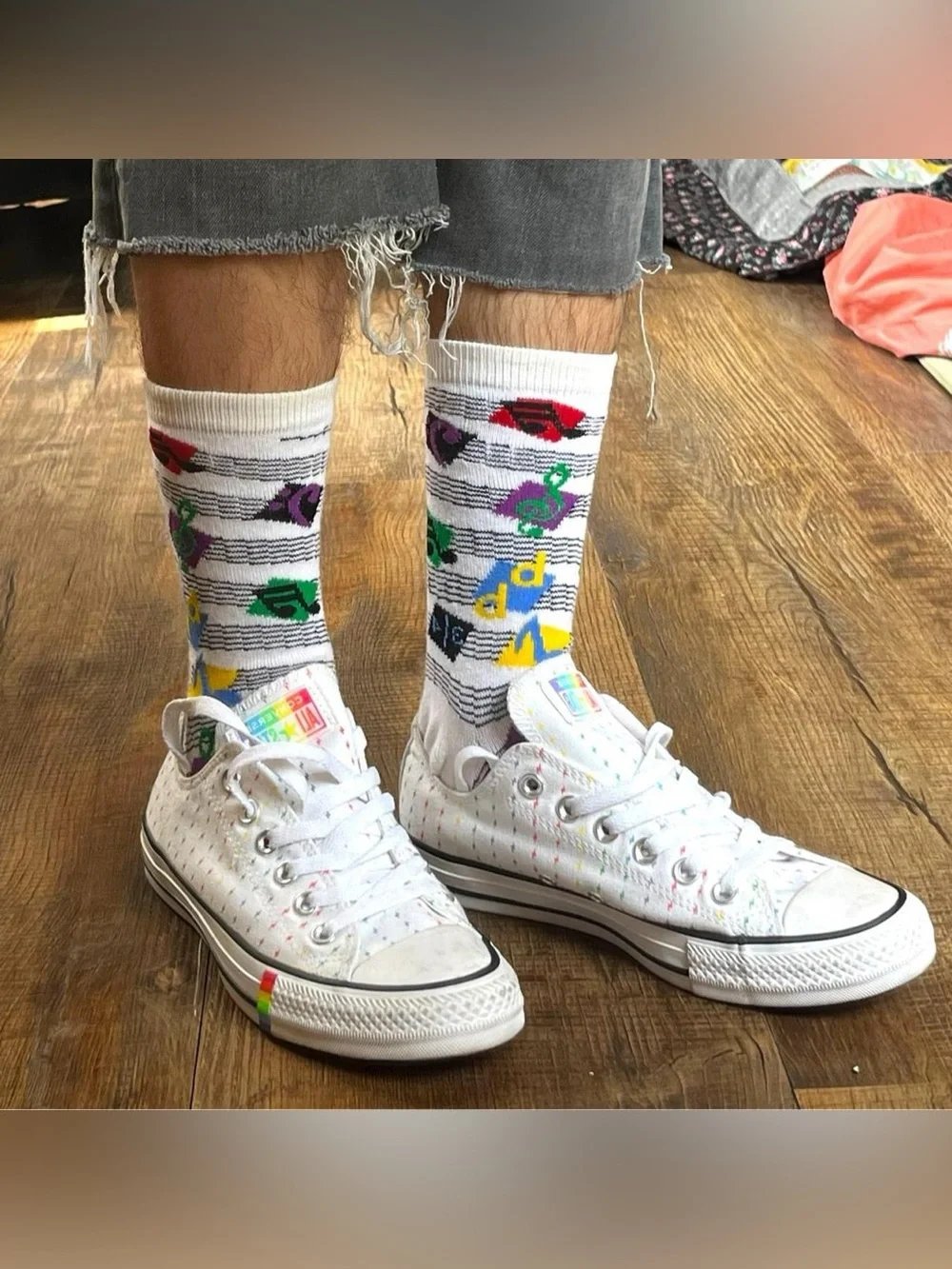 US 7 Converse Chuck Taylor All Star Rainbow Bolt Pride Sneakers